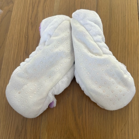 Little girls slippers size M/L - Picture 3 of 4
